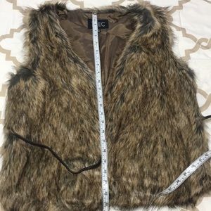 TCEC Jackets & Coats - Faux Fur Vest Brown TCEC Jackets & Coats - Faux Fur Vest Brown